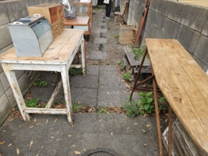 アンティーク家具の出張買取東京、神奈川、埼玉。食器、古道具、北欧家具