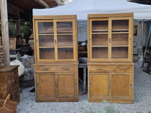食器棚や本棚の買取