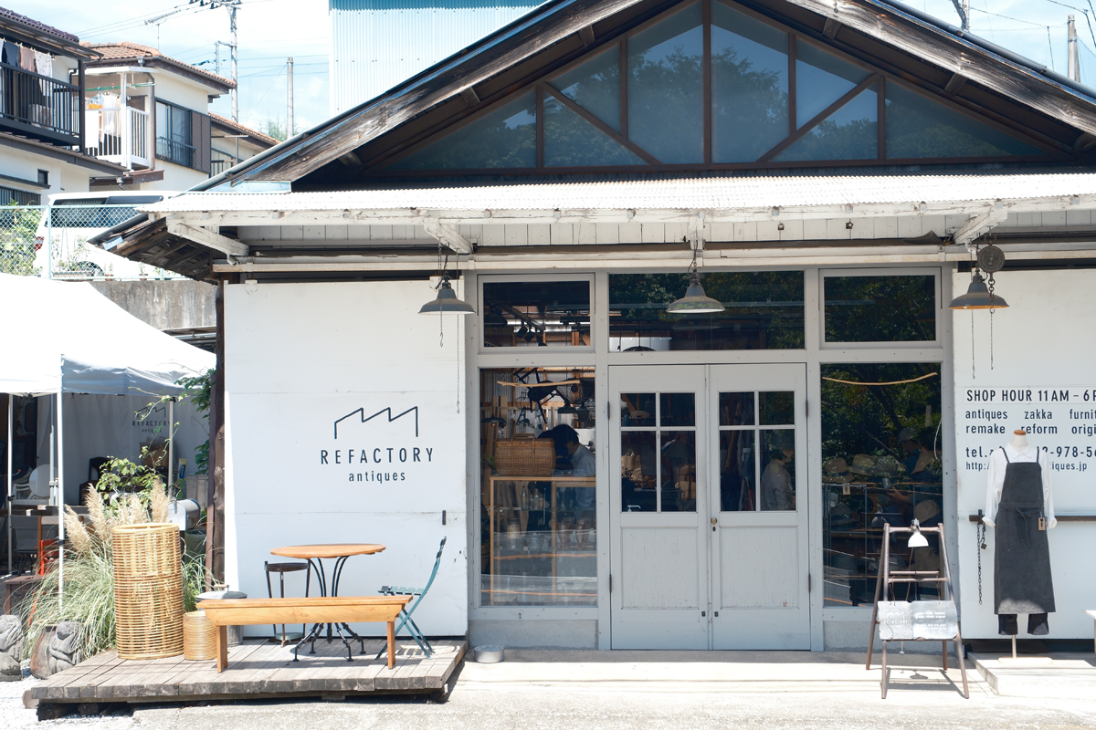 埼玉県飯能市のアンティークショップREFACTORY antiques(リファクトリーアンティークス)