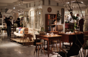 REFACTORY antiquesのヴィンテージ家具を伊勢丹新宿店で展示販売させてもらいました