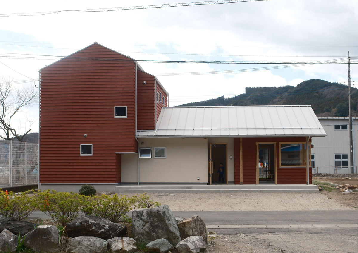 建築事務所KOMAGURA WEST(コマグラウェスト)が設計した住まい兼お店