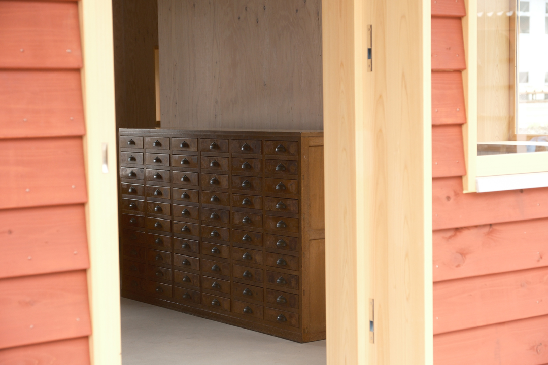 アンティーク抽斗収納