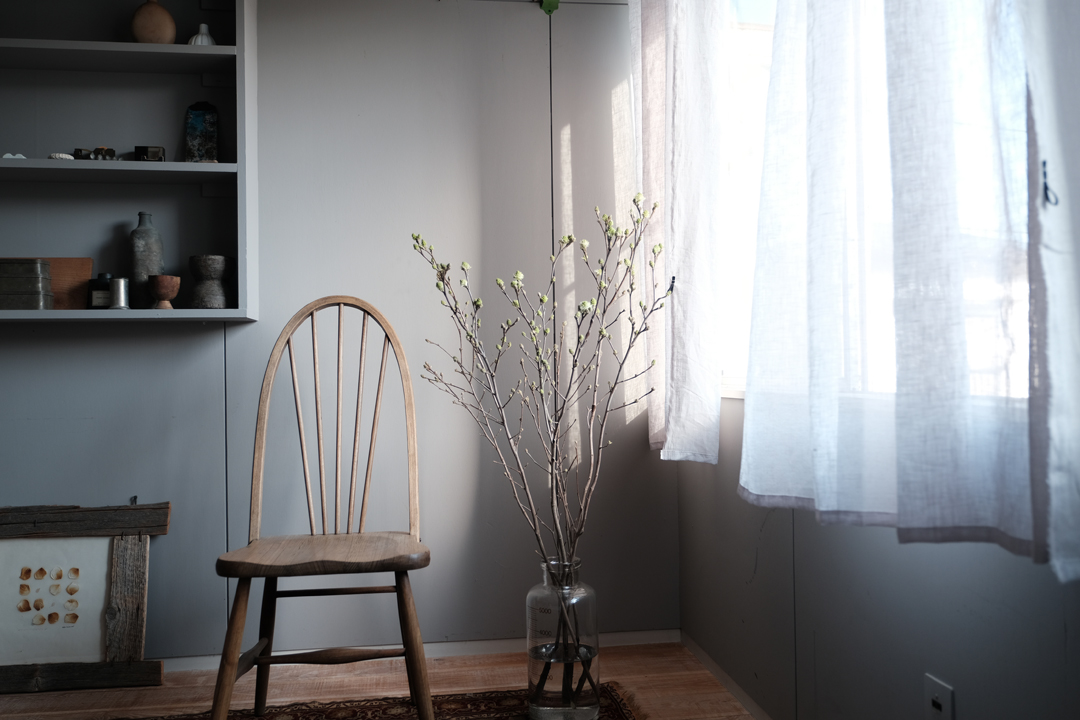 クラシクの自然素材を活かしたカーテンとインテリア